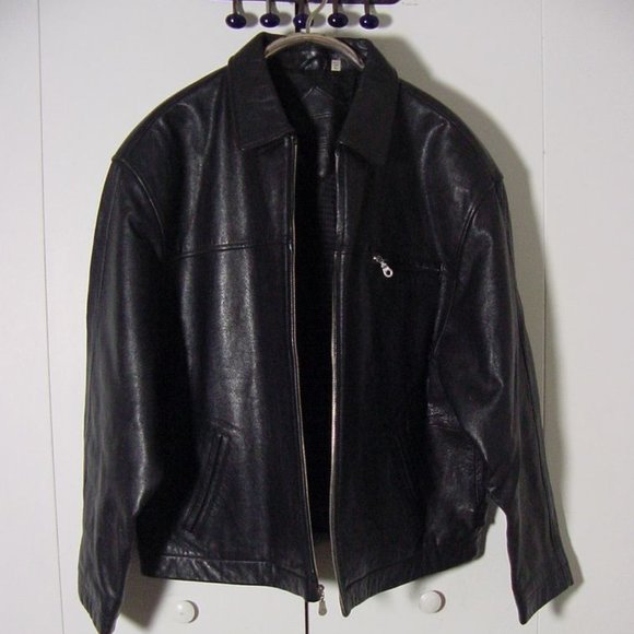 Vtg Classic Roundtree & Yorke Black Leather Moto Style Chrome Snap Jacket Sz XL